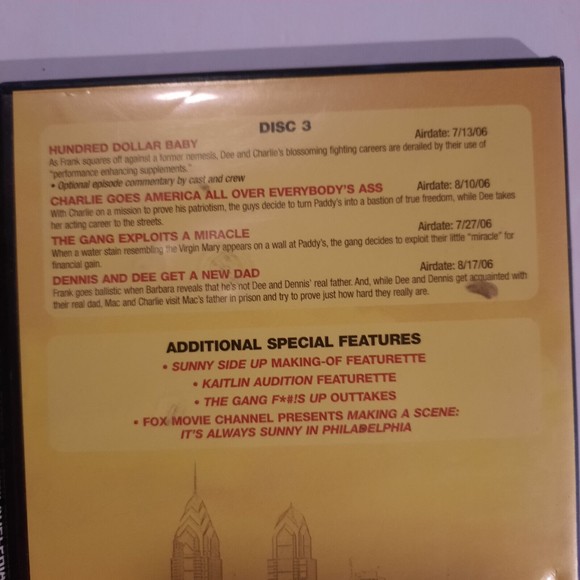 It's Always Sunny in Philadelphia: Seasons 1 & 2 - DVD - (BONUS DISC) VERY GOOD - Picture 7 of 10